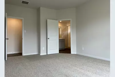 311 Darwin Place, Lockhart, TX 78644 - Photo 12