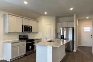 311 Darwin Pl, Lockhart, TX 78644 - Photo 6