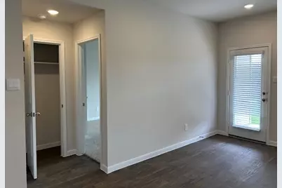311 Darwin Place, Lockhart, TX 78644 - Photo 10