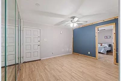 2400 Grace Street, Taylor, TX 76574 - Photo 4