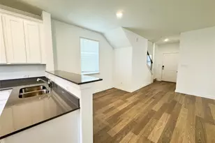 130 Golden Bell Wy, Buda, TX 78610 - Photo 4