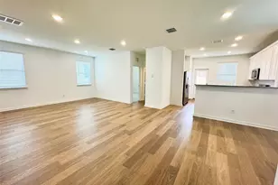 130 Golden Bell Wy, Buda, TX 78610 - Photo 2