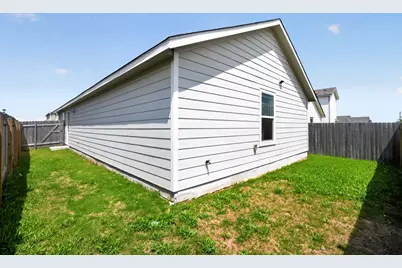 604 Marty Allen Loop, Jarrell, TX 76537 - Photo 2