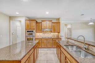 304 Pipe Creek Ln, Georgetown, TX 78633 - Photo 12