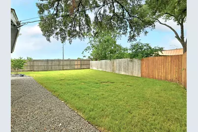 5700 Avenue G, Austin, TX 78752 - Photo 22