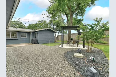 5700 Avenue G, Austin, TX 78752 - Photo 20