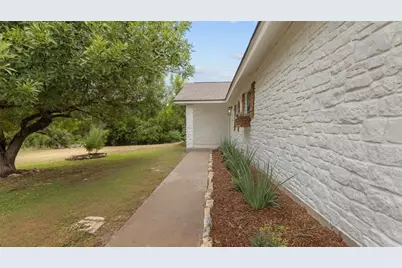 200 Rowlett Road, Liberty Hill, TX 78642 - Photo 4
