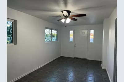 1060 Gardner, Austin, TX 78721 - Photo 8