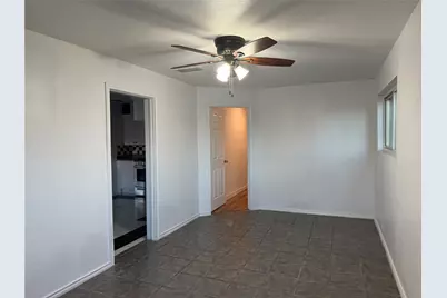 1060 Gardner, Austin, TX 78721 - Photo 8