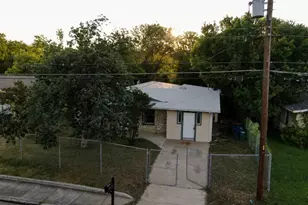 1060 Gardner, Austin, TX 78721 - Photo 2