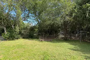 1060 Gardner, Austin, TX 78721 - Photo 6