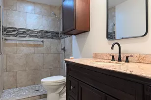 1060 Gardner, Austin, TX 78721 - Photo 18