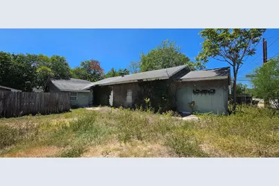 125 S Bishop Street, San Marcos, TX 78666 - Photo 1