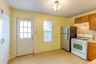 913 E 53rd 1/2 St, Austin, TX 78751 - Photo 8
