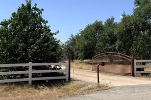 300 Medlin Creek Loop, Dripping Springs, TX 78620 - Photo 2