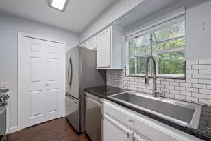 6727 Old Quarry Ln, Austin, TX 78731 - Photo 6