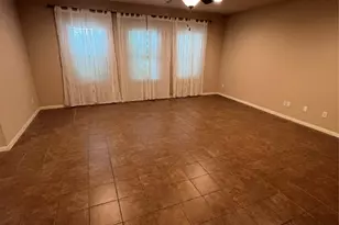 30003 Bumble Bee Dr, Georgetown, TX 78628 - Photo 4