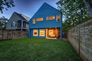 916 E 50th St, Austin, TX 78751 - Photo 34