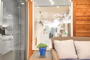 916 E 50th St, Austin, TX 78751 - Photo 14