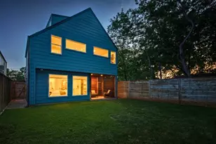 916 E 50th St, Austin, TX 78751 - Photo 16
