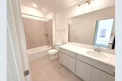 504 Bloomington Loop, Hutto, TX 78634 - Photo 18