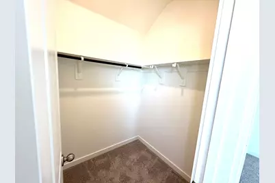 504 Bloomington Loop, Hutto, TX 78634 - Photo 20