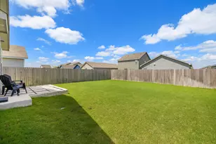 129 Jack Browning Dr, Jarrell, TX 76537 - Photo 30