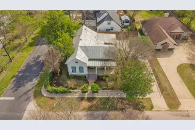 709 Hill Street, Bastrop, TX 78602 - Photo 34