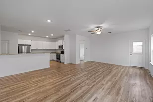 14609 Wahlbergs Wy, Elgin, TX 78621 - Photo 2