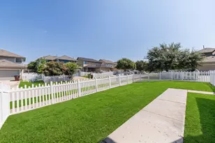 1733 Thompson Trail, Round Rock, TX 78664 - Photo 4