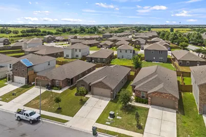 108 Maywood Lane, Jarrell, TX 76537 - Photo 34
