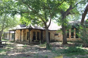 211 Thomas Oaks Dr, Wimberley, TX 78676 - Photo 1