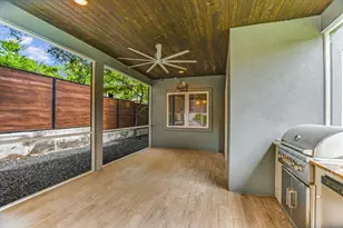 2109 W 12th St, Austin, TX 78703 - Photo 20