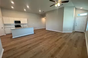 830 Staglin St, Buda, TX 78610 - Photo 4