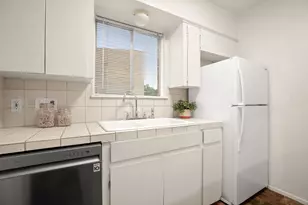 2122 Hancock Dr, Austin, TX 78756 - Photo 12