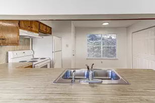 8104 Dunn St, Austin, TX 78745 - Photo 10