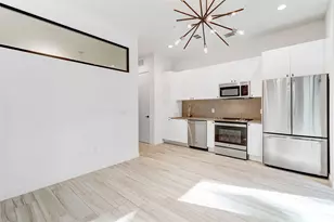 800 Embassy Dr, Austin, TX 78702 - Photo 8