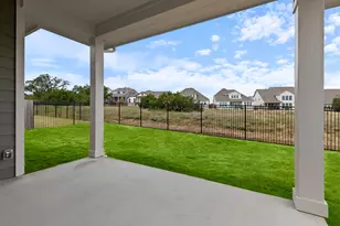 566 Sage Thrasher Cir, Dripping Springs, TX 78620 - Photo 22