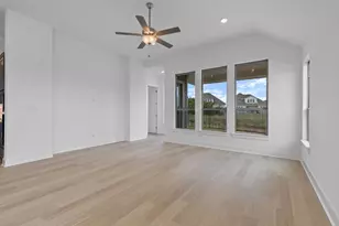 566 Sage Thrasher Cir, Dripping Springs, TX 78620 - Photo 10