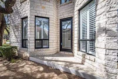 11 Treehaven Lane, The Hills, TX 78738 - Photo 4