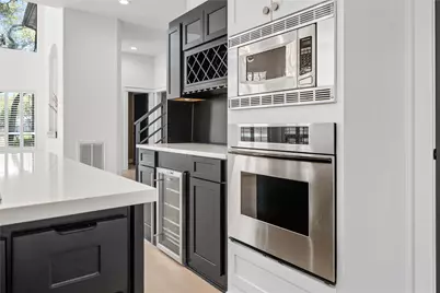 11 Treehaven Lane, The Hills, TX 78738 - Photo 8