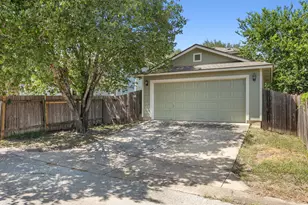 2301 Melissa Oaks Ln, Austin, TX 78744 - Photo 24