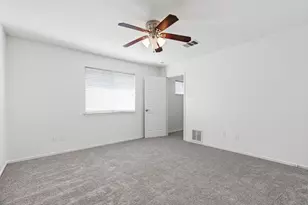 2301 Melissa Oaks Ln, Austin, TX 78744 - Photo 18