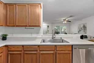 2301 Melissa Oaks Ln, Austin, TX 78744 - Photo 14