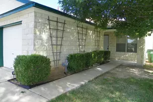 509 Texas Ave, Round Rock, TX 78664 - Photo 2