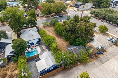 1906 E 2nd Street, Austin, TX 78702 - Photo 26