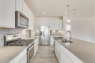 9100 Garnet Dr, Austin, TX 78729 - Photo 6
