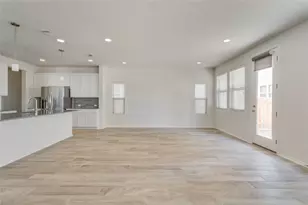 9100 Garnet Dr, Austin, TX 78729 - Photo 8