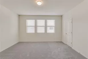9100 Garnet Dr, Austin, TX 78729 - Photo 12