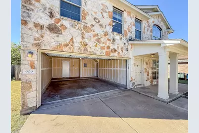909 Remington Drive, Leander, TX 78641 - Photo 2